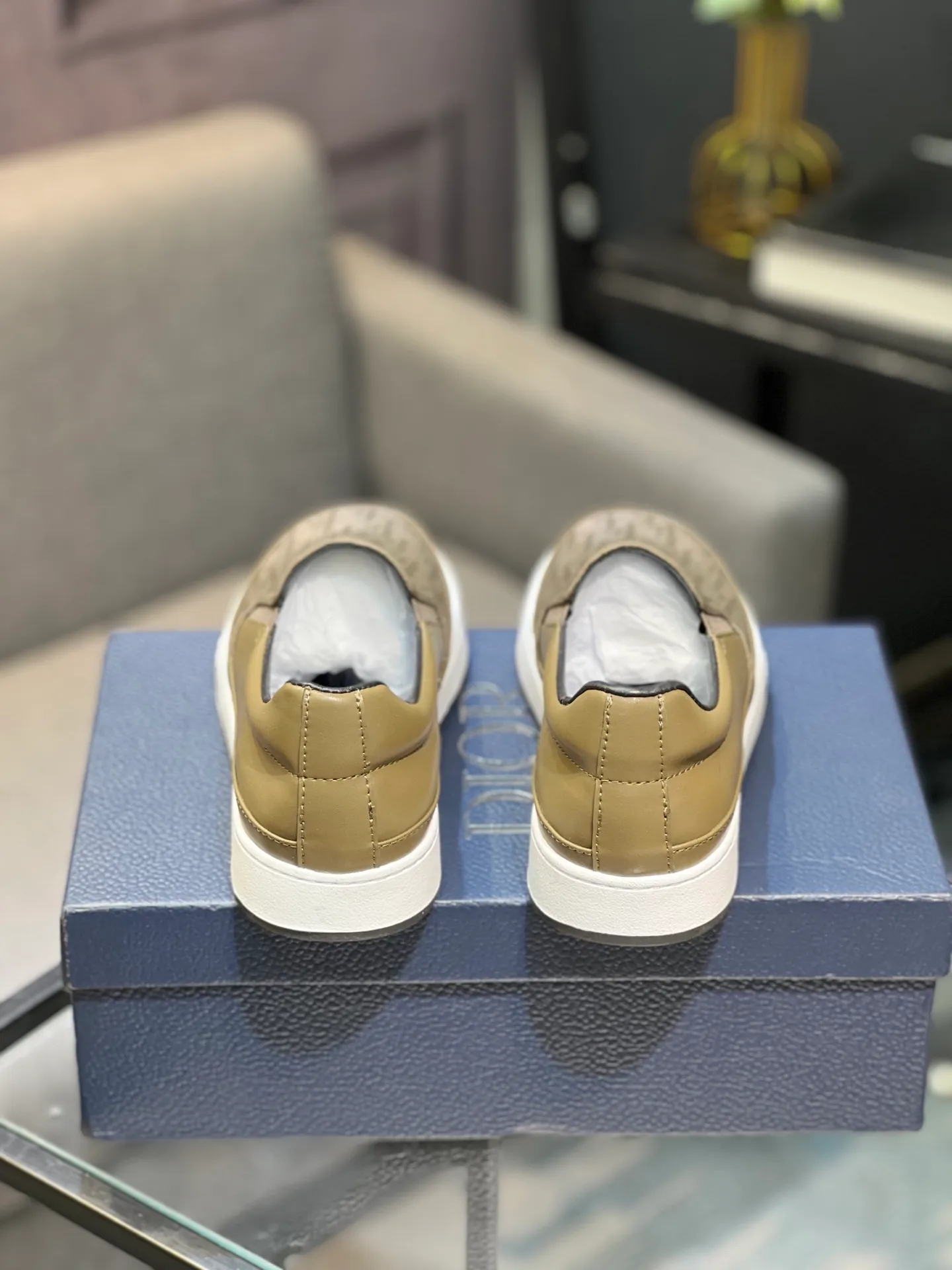 Men's shoes 💰420 [Dior] 🔝The latest masterpiece of high-end men's shoes brand: original special cloth fabric imported from Italy + cowhide + imported sheepskin lining 🔥Original toe-cap rubber outsole Soft and comfortable, making walking more convenient and comfortable! Size: 38-44 (45 can be customized)